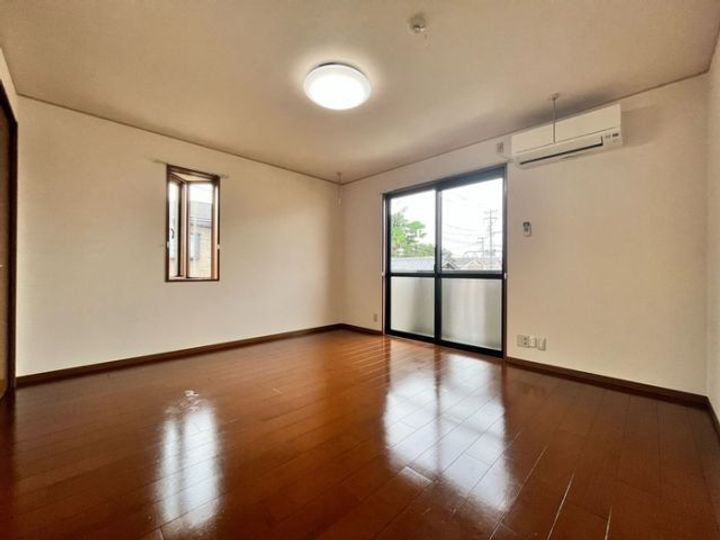 新潟県新潟市東区紫竹7(アパート)の賃貸物件の居間