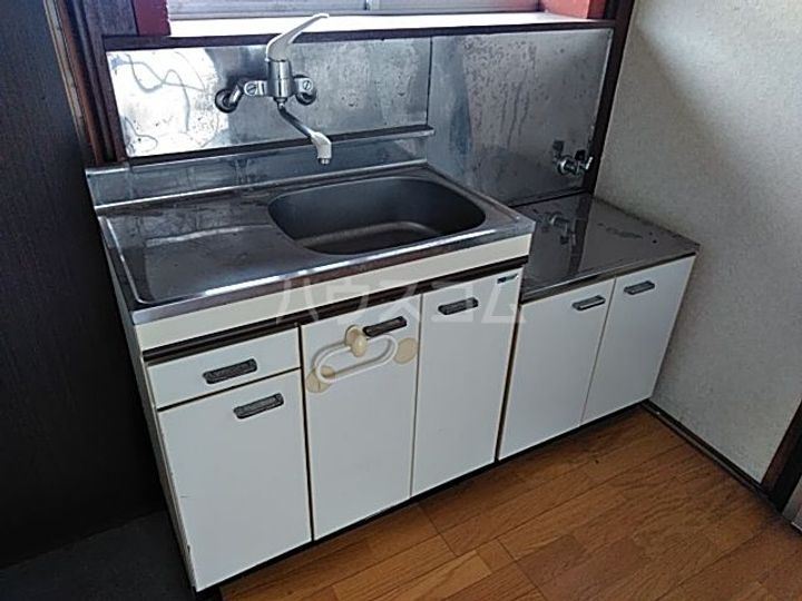 第一落合荘のキッチン