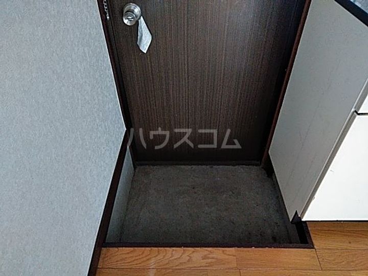 第一落合荘の玄関