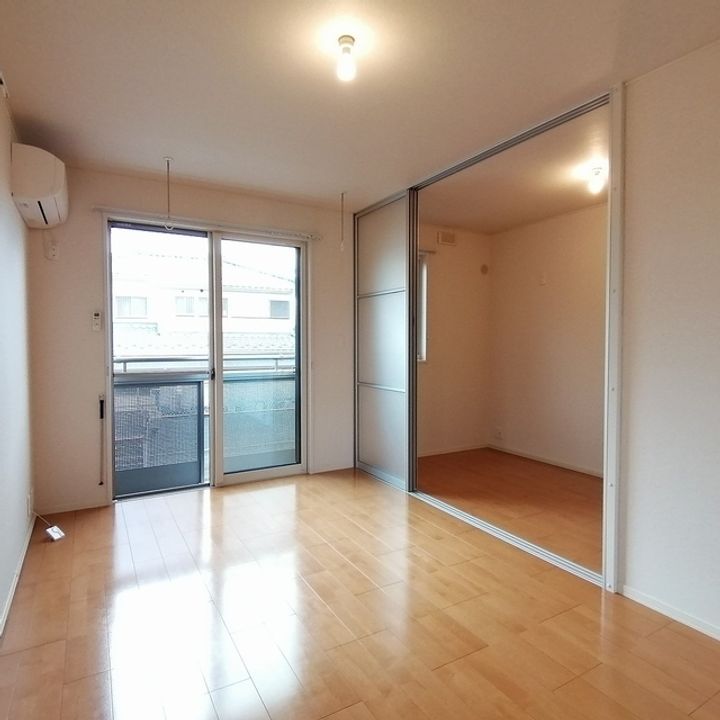 Urban Court(アーバンコート)の居間