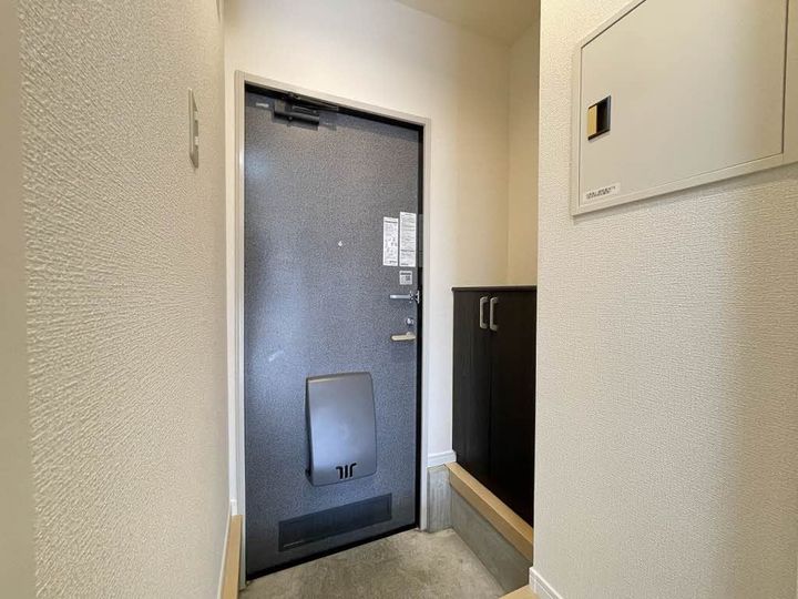 北上市上野町4丁目【アクア・リッチ C】築28年の玄関