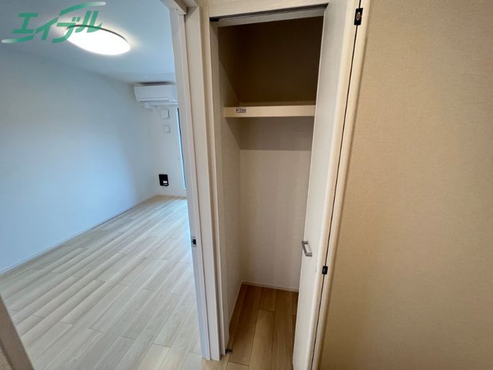 ブラウベルク塩浜Iの内装