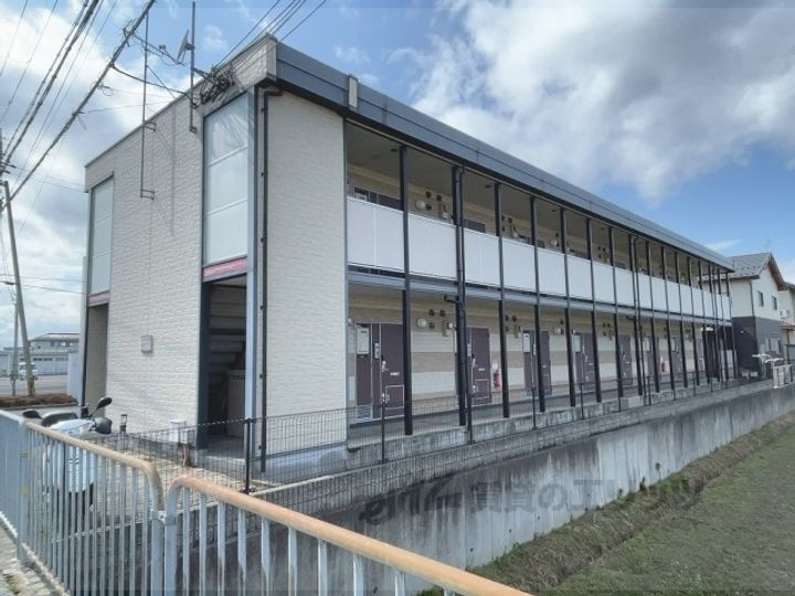 レオパレスエスポワールの外観