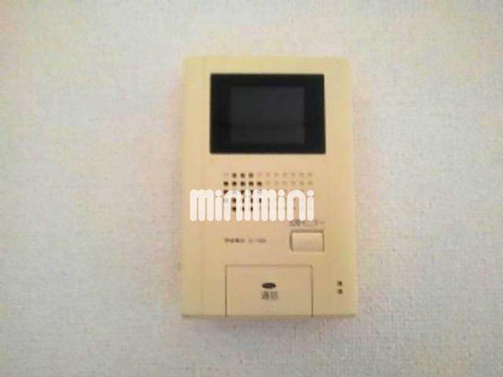 クローバー嶺田の内装