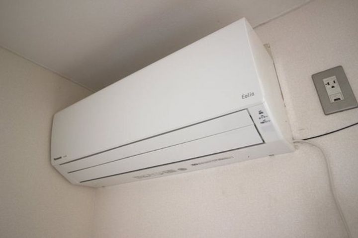 ヴェルサーチにわせの内装