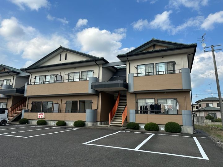 サクシードハイツの外観