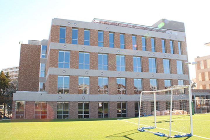 セシル01の周辺