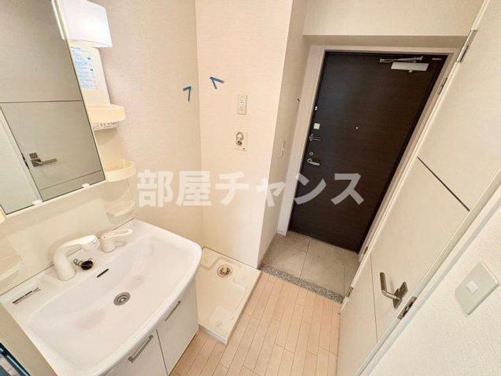 愛知県名古屋市熱田区明野町(マンション)の賃貸物件の玄関