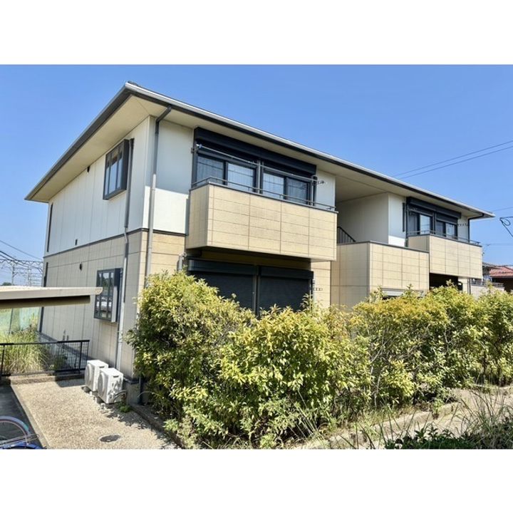 シャンブル南ヶ丘E棟の外観