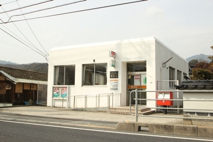 ラヴィーヌ三入A棟の周辺