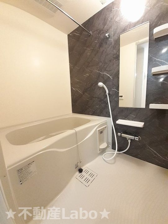 徳島県板野郡板野町川端字惣徳田(アパート)の賃貸物件の風呂