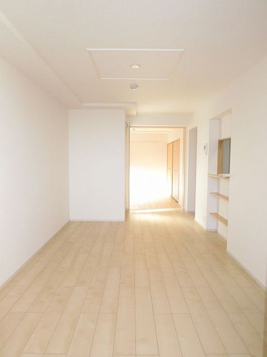 エムロードの居間