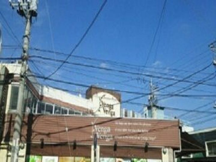 エムロードの周辺