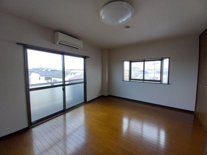 寿ハイツ(星丘2)の居間