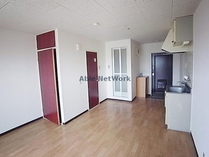 岐阜県岐阜市長森本町2(マンション)の賃貸物件の居間