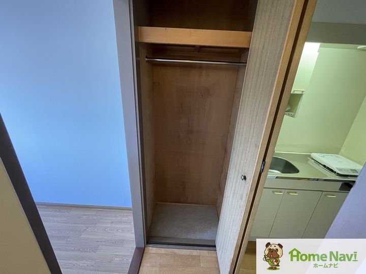 プログレス小山の内装