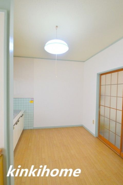 広島県広島市佐伯区利松1(アパート)の賃貸物件の玄関