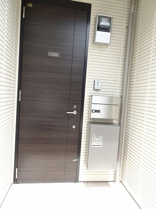 神奈川県藤沢市辻堂2(一戸建)の賃貸物件の玄関