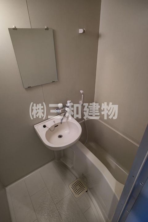 コンフォールイシガミの風呂