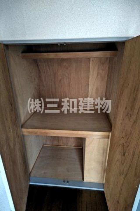 コンフォールイシガミの内装