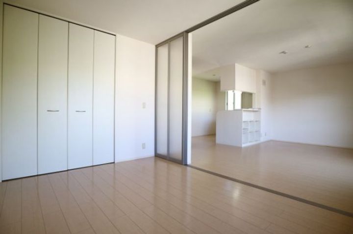 兵庫県神戸市垂水区下畑町字石畳(アパート)の賃貸物件の居間