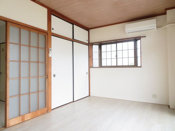 ベルヴューA館の居間