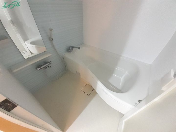 ウエストエンドビルの風呂