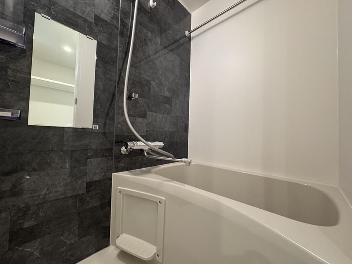 the trias rokakoenの風呂