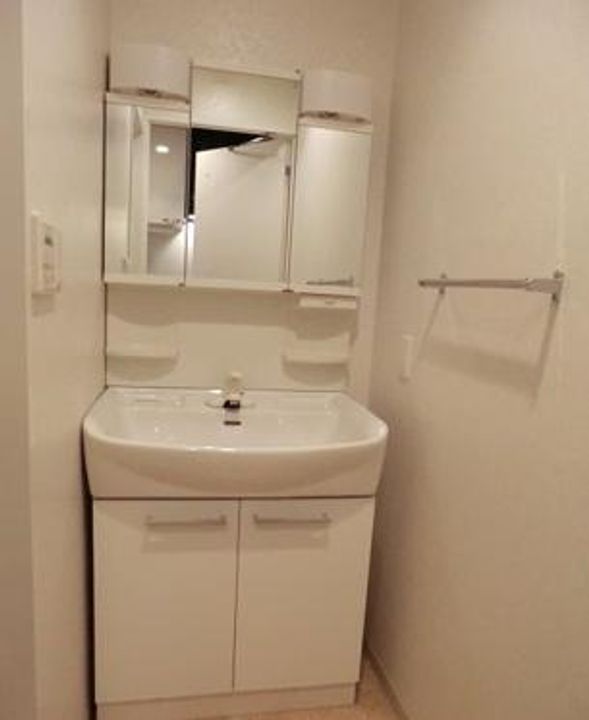 埼玉県さいたま市大宮区吉敷町2(マンション)の賃貸物件の内装