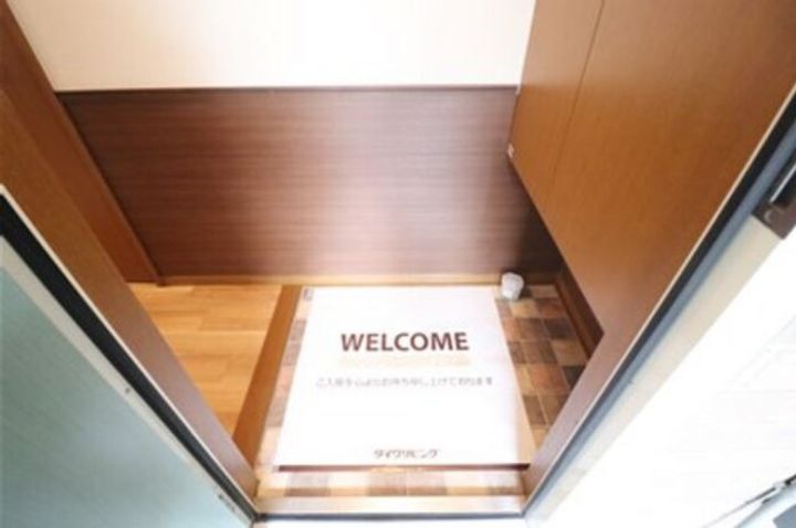 千葉県野田市みずき2(アパート)の賃貸物件の玄関