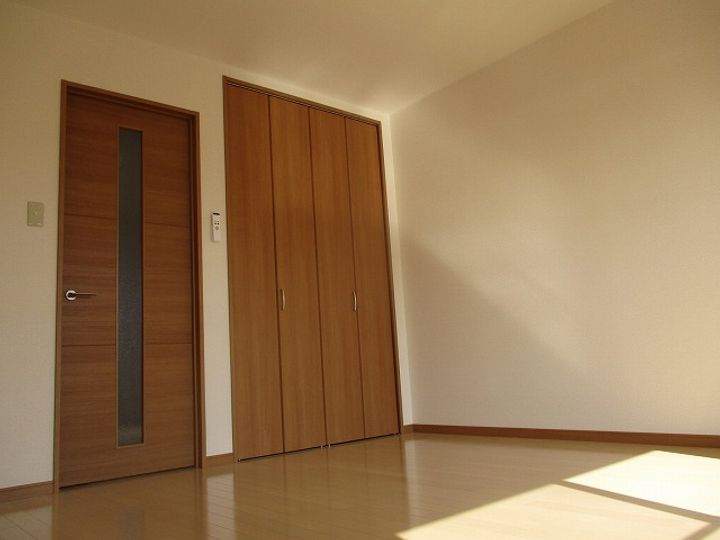 レックマンション新品治B棟の居間