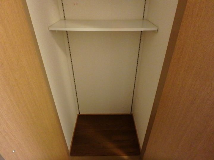 アビテ王子の内装