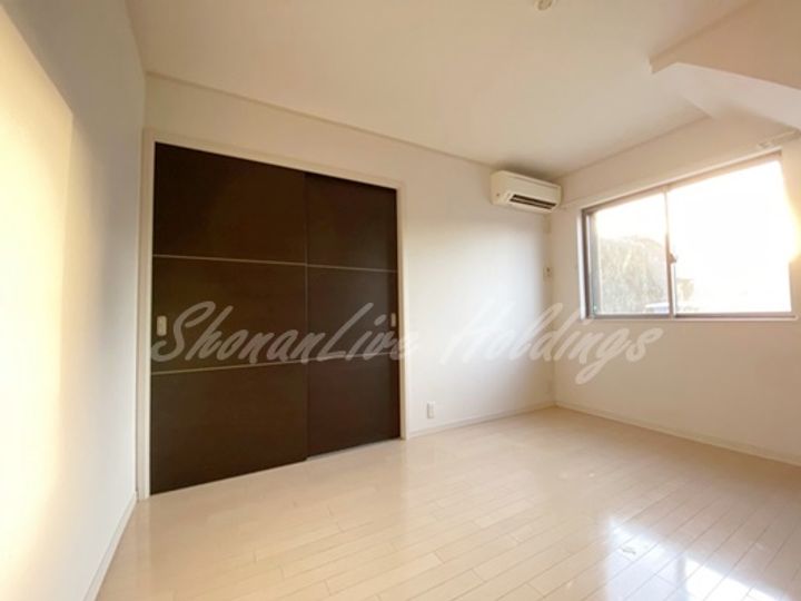 クリスタルコートの内装