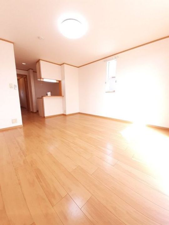 コール・ハピネス Iの内装