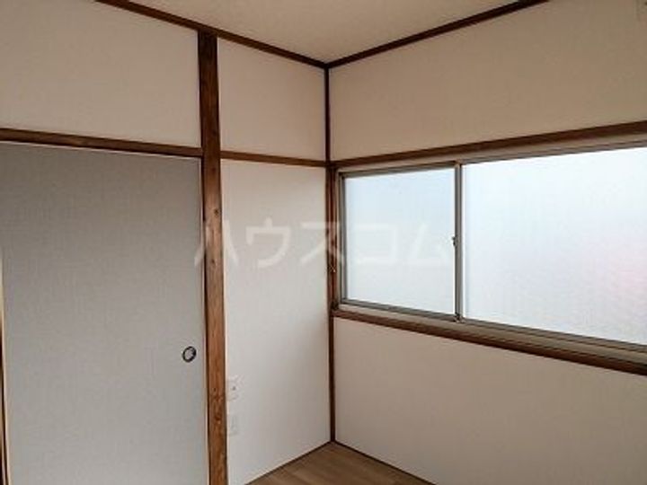 加藤アパートの居間