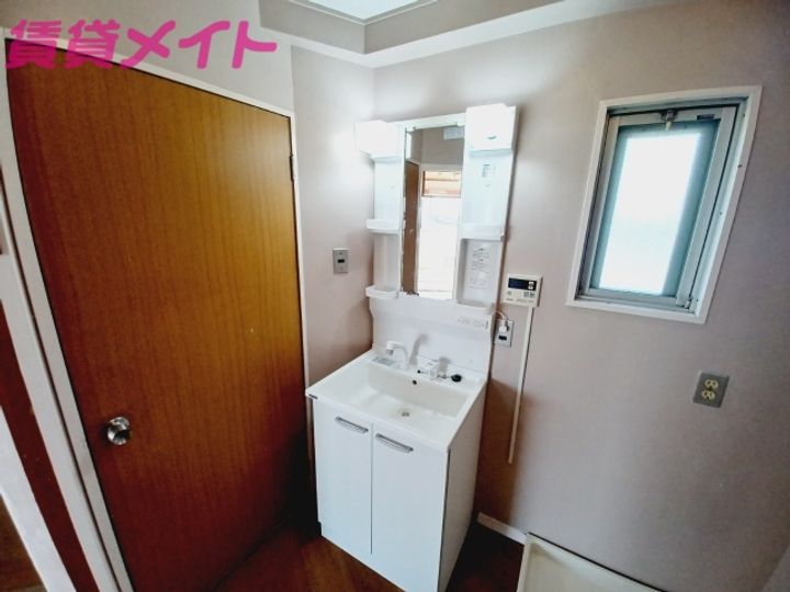 鈴与マンションの内装