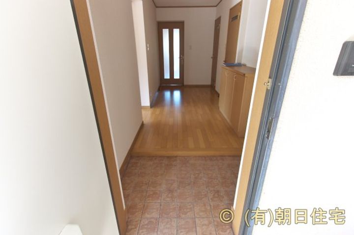 オークハイム広の玄関