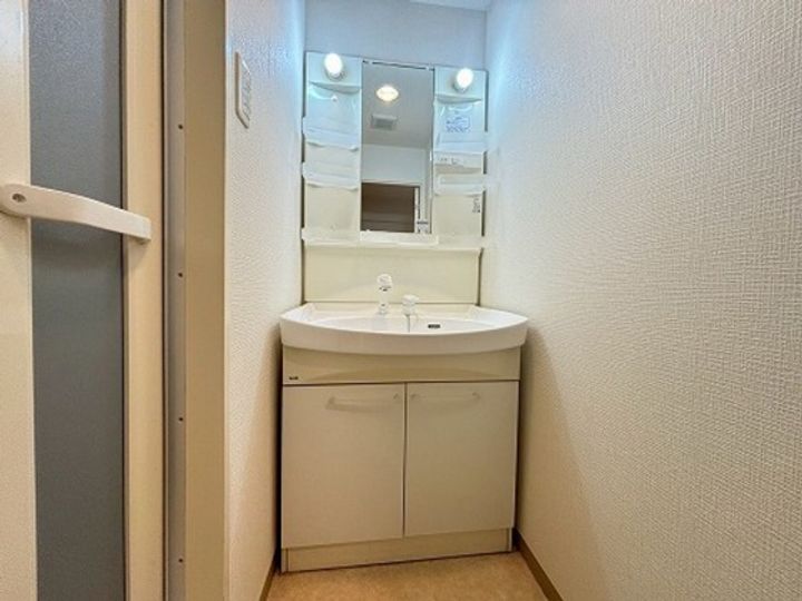 第21友建ビルの内装