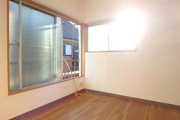 細村アパートの内装