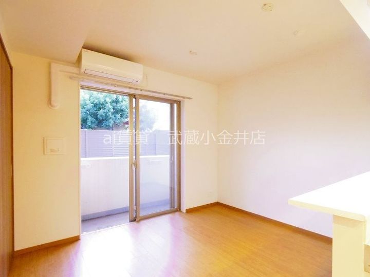 東京都小金井市中町2(マンション)の賃貸物件の居間