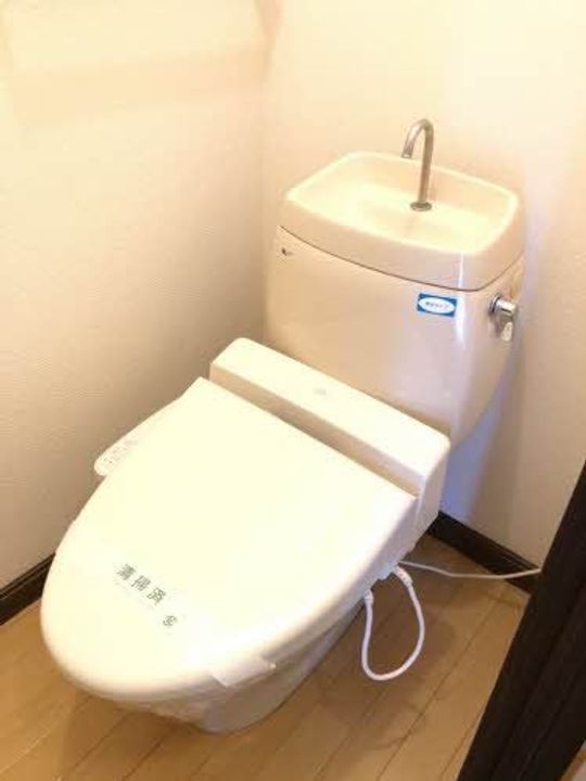 フレグランス延友の内装