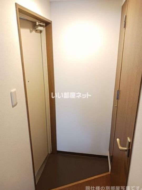 GROOVE堺東アネックスの玄関