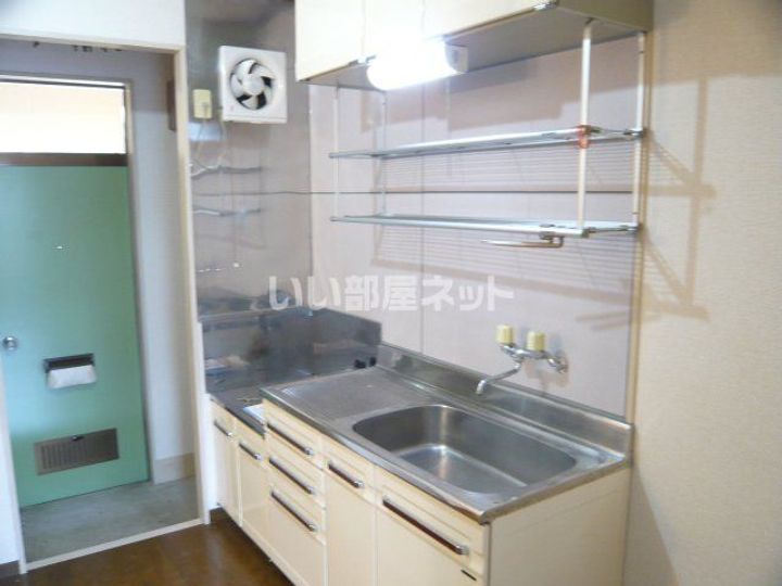 新潟県上越市子安新田(アパート)の賃貸物件のキッチン