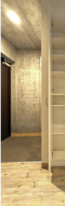 東京都杉並区和泉2(マンション)の賃貸物件の玄関