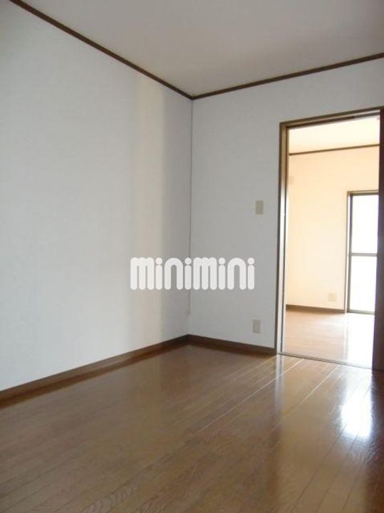 岐阜県岐阜市三田洞(一戸建)の賃貸物件の居間