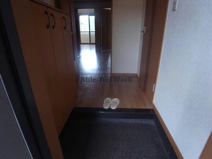 岐阜県岐阜市太郎丸北郷(アパート)の賃貸物件の玄関