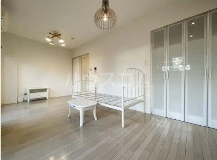 Nasicフローラコート世田谷の居間