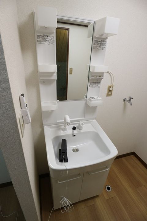 萩山サミットビルの内装