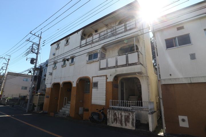 萩山サミットビルの外観