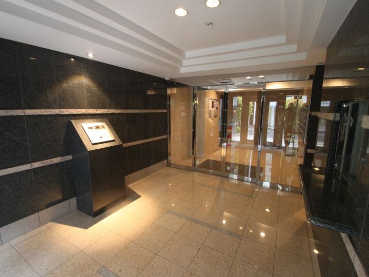 東京都千代田区神田小川町2(マンション)の賃貸物件の地図